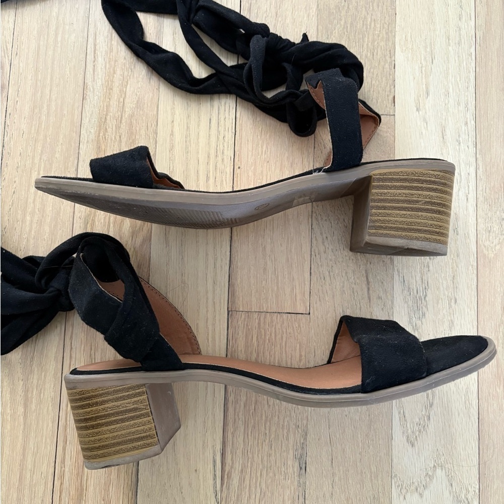 Black Lace Up Sandals - Picture 3 of 4